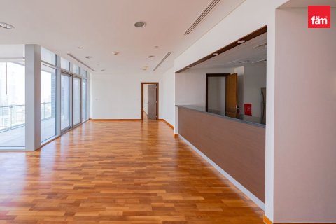 Apartment in DIFC, Dubai 3 bedrooms, 190.5 sq.m. № 123891 - photo 13