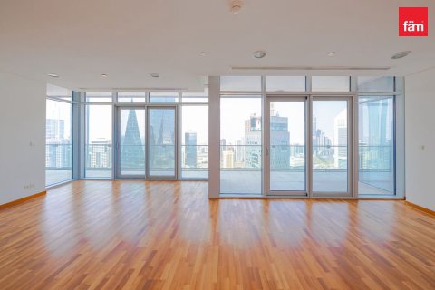 Apartment in DIFC, Dubai 3 bedrooms, 190.5 sq.m. № 123891 - photo 15