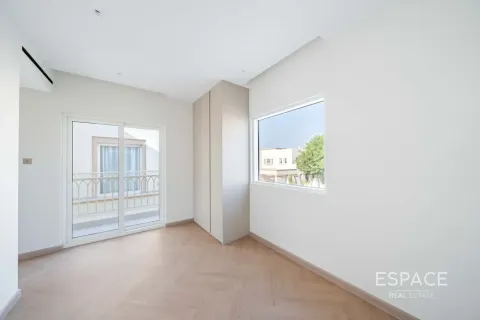 Villa in The Springs, Dubai 3 bedrooms, 153 sq.m. № 122606 - photo 13