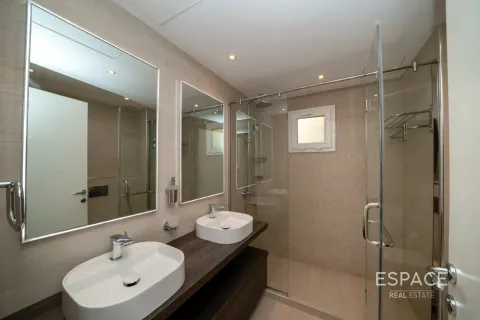 Villa in Meadows, Dubai 5 bedrooms, 353 sq.m. № 122605 - photo 8