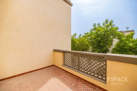 Villa in Regional, Jumeirah Park, Dubai 3 bedrooms, 285 sq.m. № 122604 - photo 16