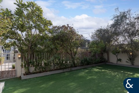 Villa à Maple at Dubai Hills Estate, Dubai Hills Estate, Dubai, 5 chambres, 254 m², № 74475 - photo 25