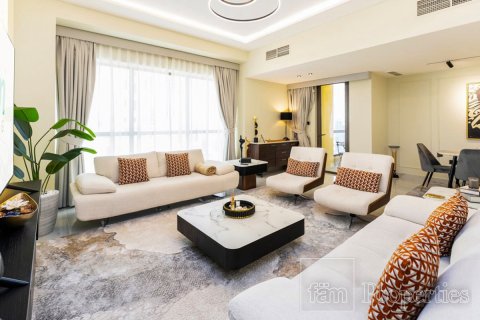 Снять в аренду квартиру в Дубае: 2 спальни, 120.3м², № 89423 - фото 2