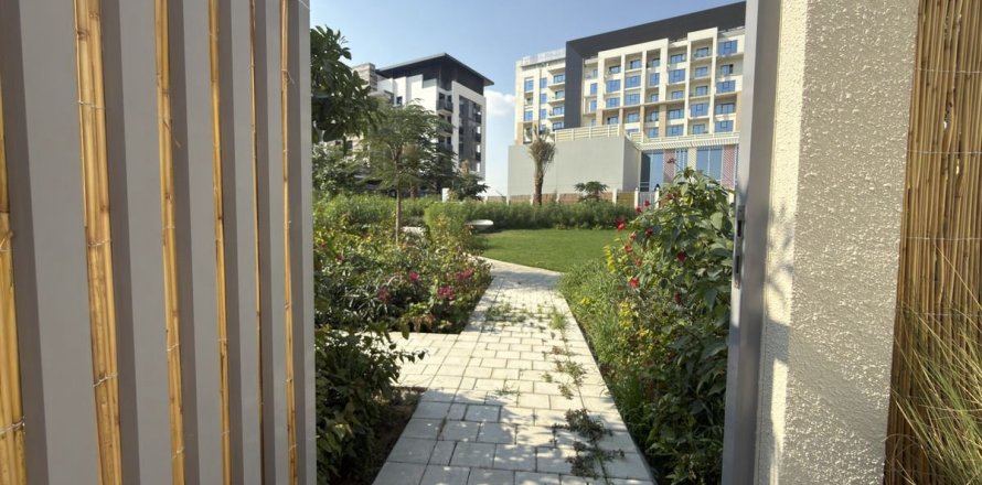 Таунхаус в Дубае, 2 спальни, 124м², № 89421