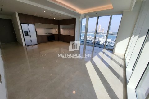 Apartamento en EMAAR Beachfront, Dubai Harbour, Dubai, 3 dormitorios, 178 m², № 16119 - foto 2