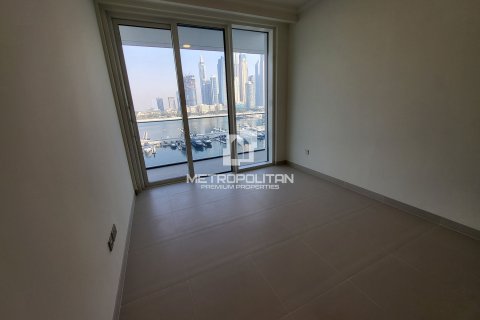 Apartamento en EMAAR Beachfront, Dubai Harbour, Dubai, 2 dormitorios, 111 m², № 16118 - foto 4
