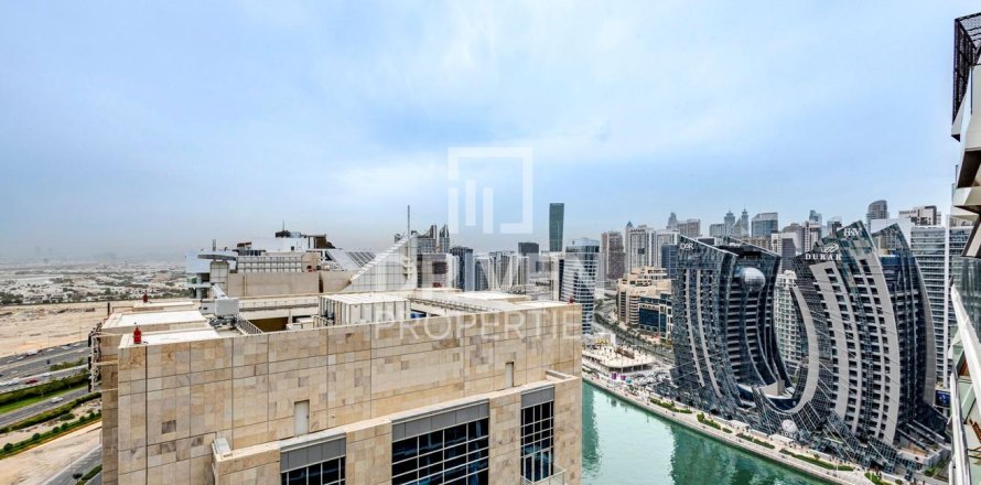 Apartamento en Business Bay, Dubai, 2 dormitorios, 122.91 m², № 142952