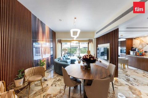 Maison de ville à Dubai, 3 chambres, 164.4 m², № 77077 - photo 1