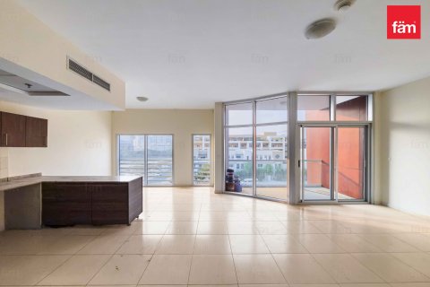 Appartement à Dubai, 3 chambres, 244.2 m², № 64079 - photo 1