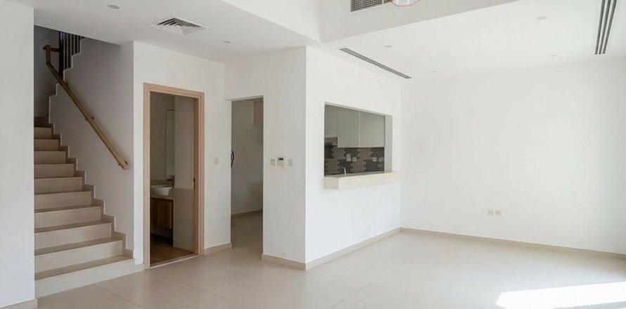 Вилла в Дубае, 3 спальни, 164.8м², № 125045