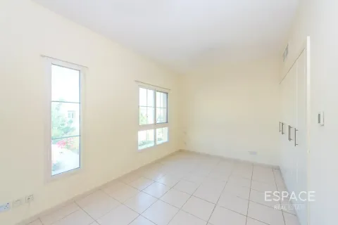 Villa in Springs 4, The Springs, Dubai 2 bedrooms, 153 sq.m. № 122456 - photo 6