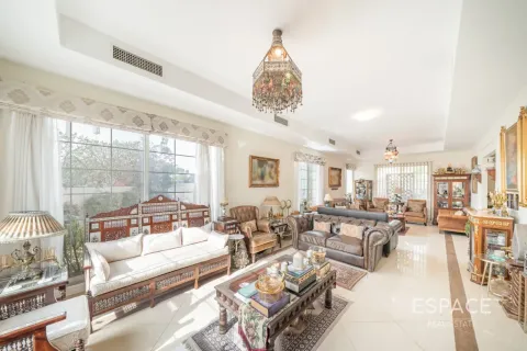 Villa in Mudon, Dubai 4 bedrooms, 438 sq.m. № 122454 - photo 2