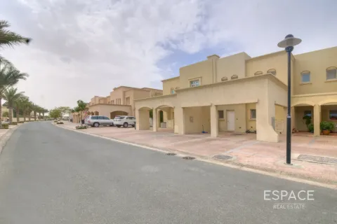 Villa en The Lakes, Dubai, 3 dormitorios, 237 m², № 122453 - foto 8