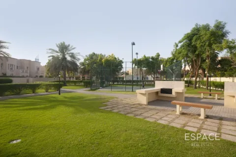 Villa en The Lakes, Dubai, 3 dormitorios, 237 m², № 122453 - foto 10