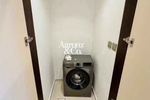 Apartment in Business Bay, Dubai 1 bedroom, 71 sq.m. № 125060 - photo 6