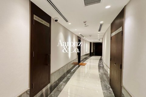 Apartment in Business Bay, Dubai 1 bedroom, 71 sq.m. № 125060 - photo 15