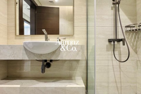 Apartment in Business Bay, Dubai 1 bedroom, 71 sq.m. № 125060 - photo 9