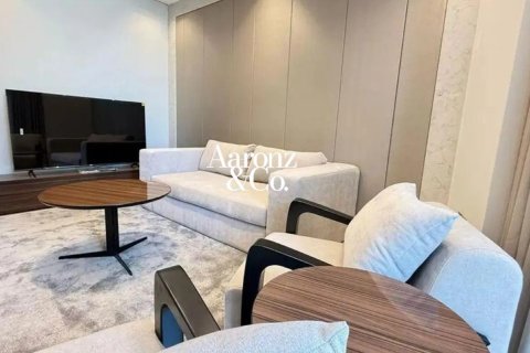 Apartment in Business Bay, Dubai 1 bedroom, 71 sq.m. № 125060 - photo 2