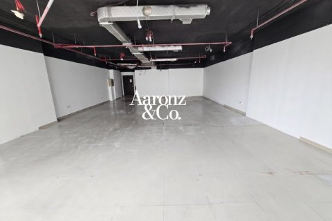 Снять в аренду офис в Бизнес-Бэе, Дубай: 130м², № 125062 - фото 4