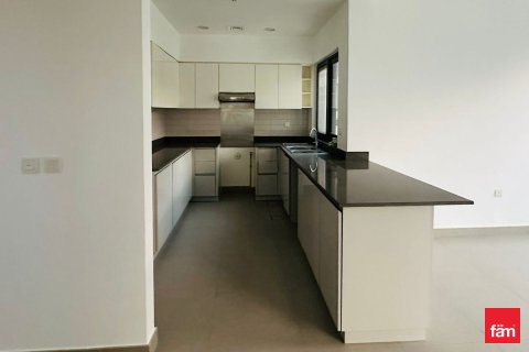 Townhouse in Dubai Hills Estate, Dubai 4 bedrooms, 277.4 sq.m. № 92149 - photo 4