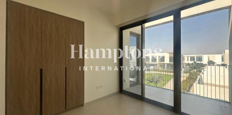 Townhouse in Al Manara, Jumeirah Village Triangle, Dubai 3 bedrooms, 189.987 sq.m. № 139186