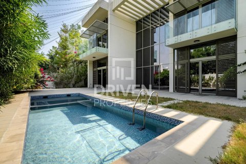 Villa in District One, Mohammed Bin Rashid City, Dubai 4 bedrooms, 725.94 sq.m. № 136992 - photo 13