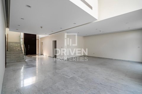 Villa in District One, Mohammed Bin Rashid City, Dubai 4 bedrooms, 725.94 sq.m. № 136992