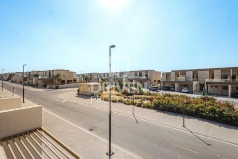 Villa in District 11, Mohammed Bin Rashid City, Dubai 4 bedrooms, 293.85 sq.m. № 134411 - photo 3