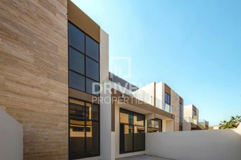 Villa in District 11, Mohammed Bin Rashid City, Dubai 4 bedrooms, 293.85 sq.m. № 134411 - photo 7
