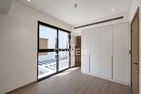 Adosado en Dubai Land, Dubai, 3 dormitorios, 283.91 m², № 134413 - foto 14