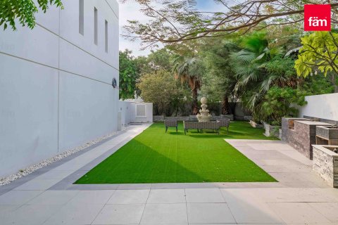 Townhouse in Dubai 3 bedrooms, 422.9 sq.m. № 47198 - photo 25