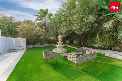 Townhouse in Dubai 3 bedrooms, 422.9 sq.m. № 47198 - photo 26