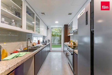 Townhouse in Dubai 3 bedrooms, 422.9 sq.m. № 47198 - photo 19