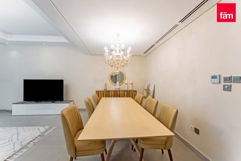 Townhouse in Dubai 3 bedrooms, 422.9 sq.m. № 47198 - photo 3