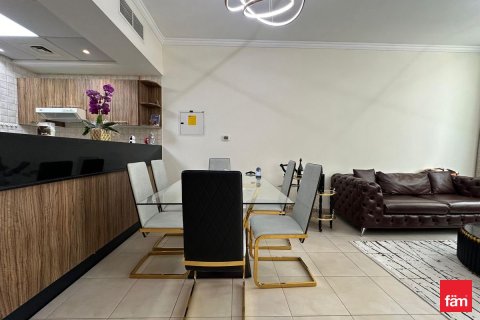 Apartment in Downtown Dubai (Downtown Burj Dubai), Dubai 1 bedroom, 76.1 sq.m. № 47200 - photo 2