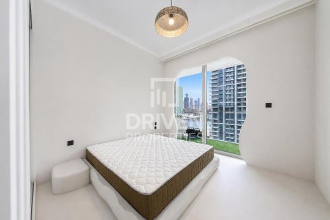 Apartamento en EMAAR Beachfront, Dubai Harbour, Dubai, 1 dormitorio, 79.25 m², № 128166 - foto 6