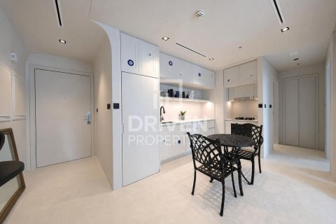 Apartamento en EMAAR Beachfront, Dubai Harbour, Dubai, 1 dormitorio, 79.25 m², № 128166 - foto 2