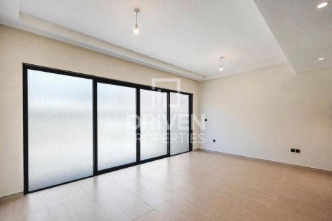 Townhouse in Damac Lagoons, Dubai 3 bedrooms, 144 sq.m. № 128165 - photo 4
