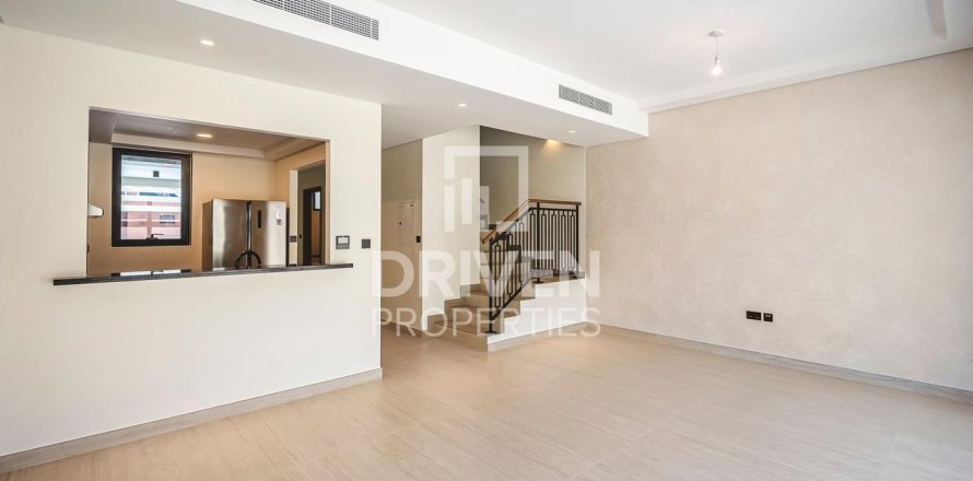 Townhouse in Damac Lagoons, Dubai 3 bedrooms, 144 sq.m. № 128165