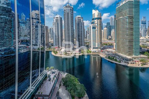 Apartment in Jumeirah Lake Towers, Dubai 1 bedroom, 101 sq.m. № 23275 - photo 6