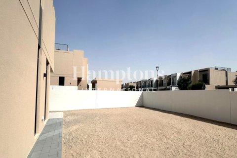 Снять в аренду виллу в Dubai South (Dubai World Central), Дубай: 4 спальни, 354.51970606м², № 92958 - фото 15