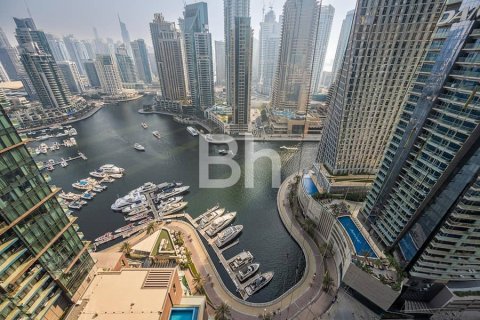 Apartment in Dubai Marina, Dubai 3 bedrooms, 198 sq.m. № 56742 - photo 14