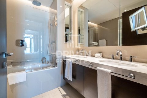 Apartment in The Address Residence Fountain Views, Downtown Dubai (Downtown Burj Dubai), Dubai 1 bedroom, 79 sq.m. № 20605 - photo 16