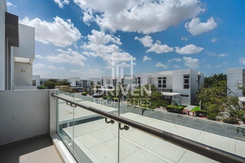 Maison de ville à Arabella Townhouses, Mudon, Dubai, 3 chambres, 263.94 m², № 129432 - photo 11