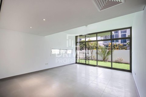 Maison de ville à Arabella Townhouses, Mudon, Dubai, 3 chambres, 263.94 m², № 129432 - photo 3