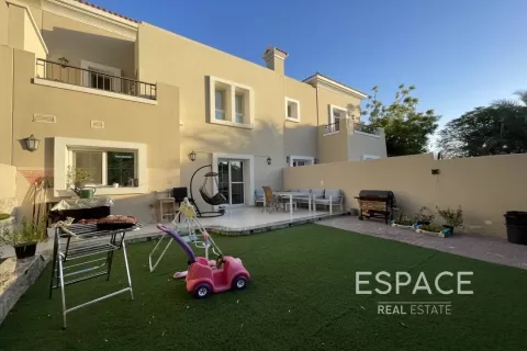 Villa en Arabian Ranches, Dubai, 3 dormitorios, 228 m², № 62079 - foto 1