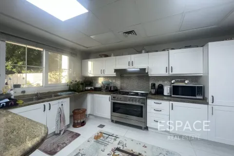Villa en Arabian Ranches, Dubai, 3 dormitorios, 228 m², № 62079 - foto 3