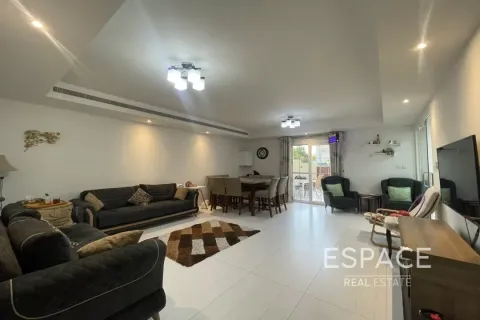 Villa en Arabian Ranches, Dubai, 3 dormitorios, 228 m², № 62079 - foto 2