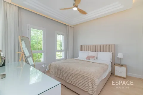 Villa à Springs 15, The Springs, Dubai, 3 chambres, 237 m², № 62068 - photo 9