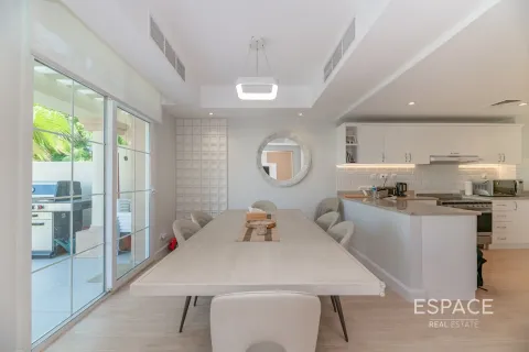 Villa à Springs 15, The Springs, Dubai, 3 chambres, 237 m², № 62068 - photo 4